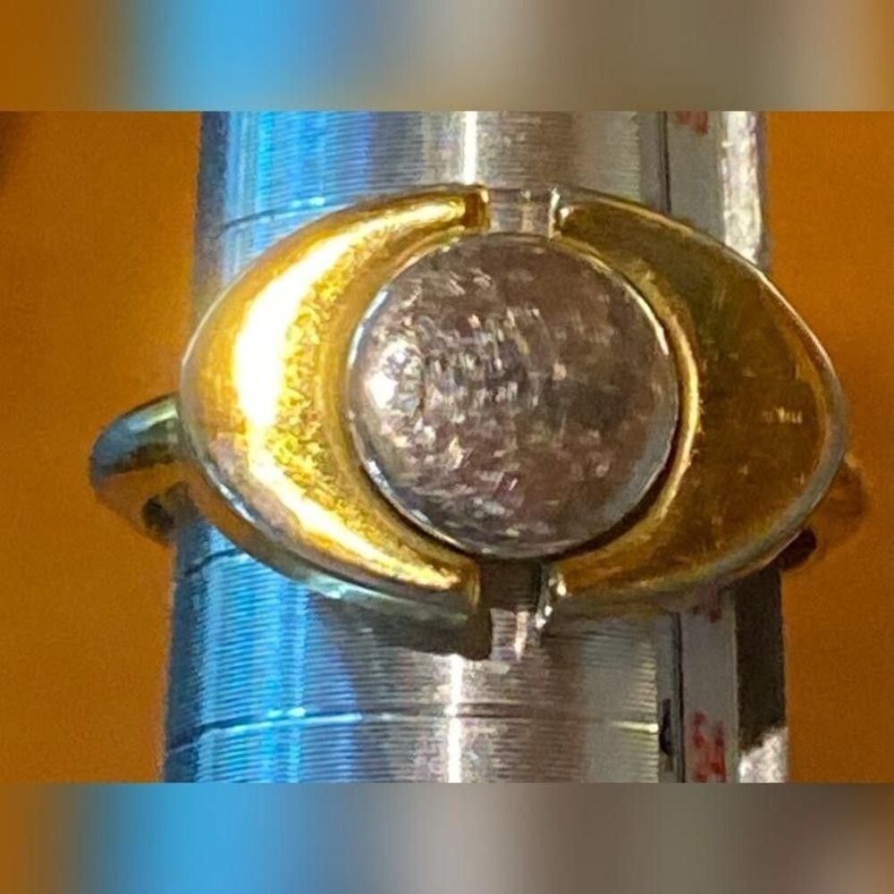 Avon Gold Tone Modernist Domed Center Cocktail Ring Women’s Size 6 Statement